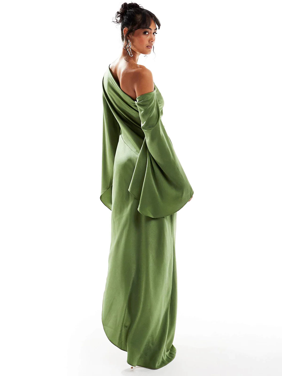 Paloma | Vestido maxi asimétrico satinado con manga fluida
