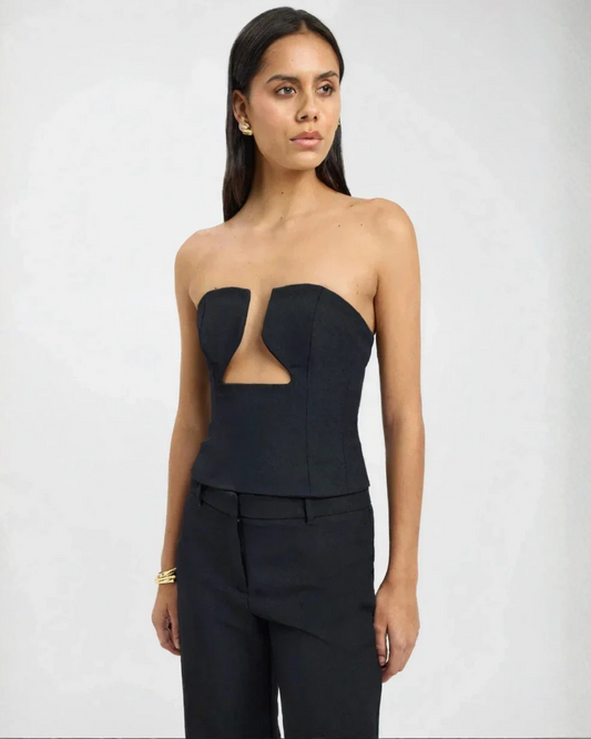 Valentina | Conjunto elegante sin tirantes con escote estructurado