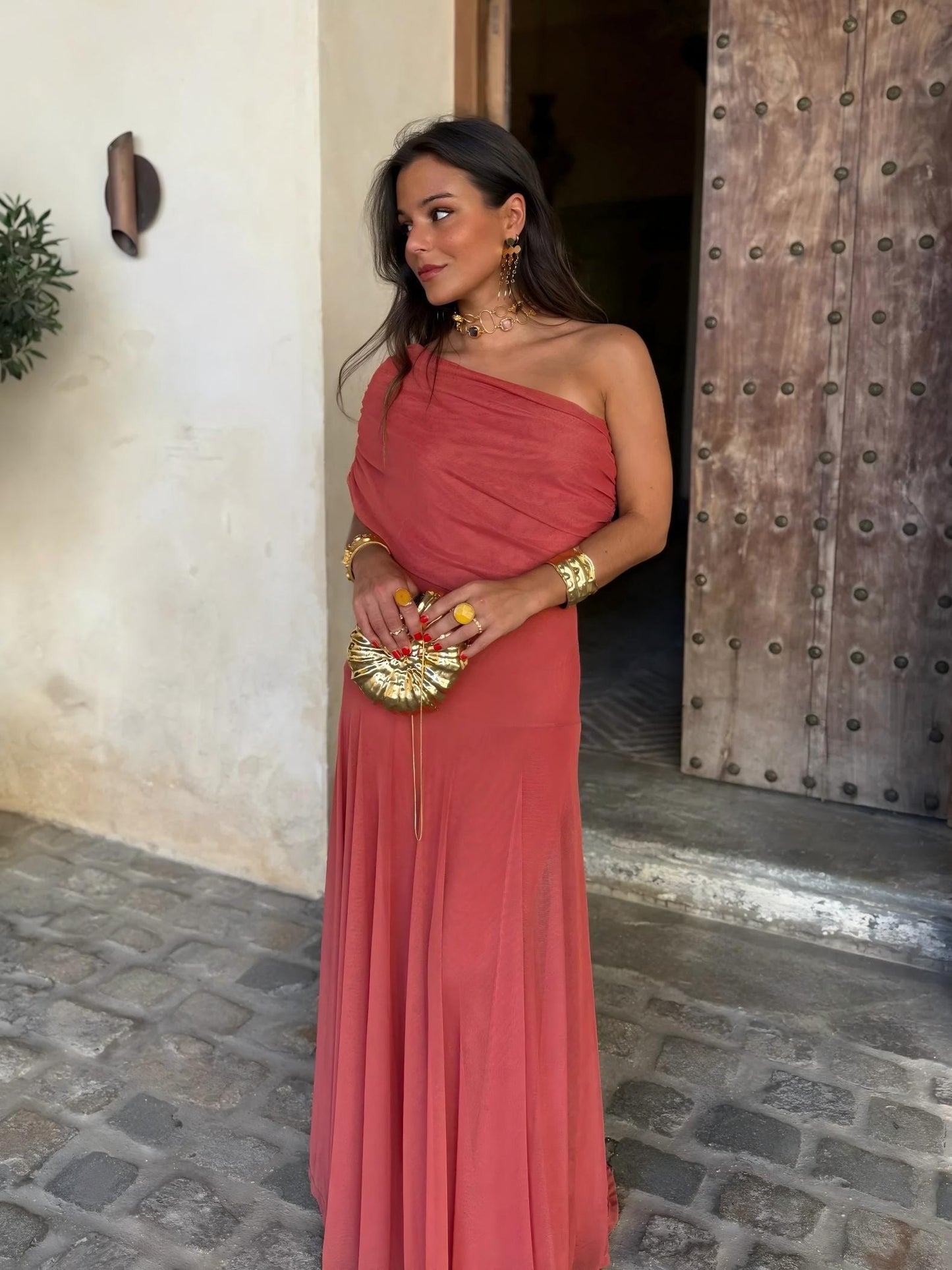 Alessia | Vestido fluido con escote bardot
