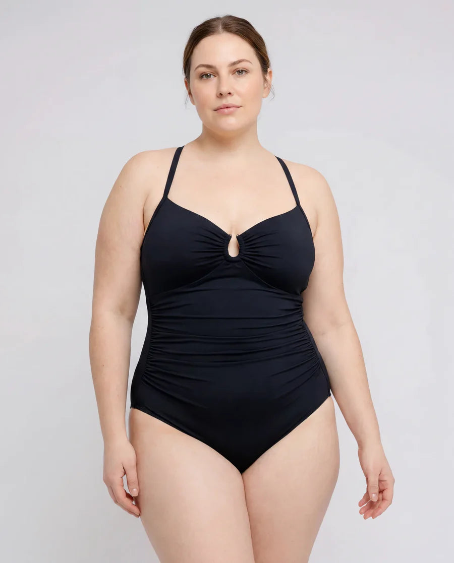 Traje de baño moldeador con anillo en U